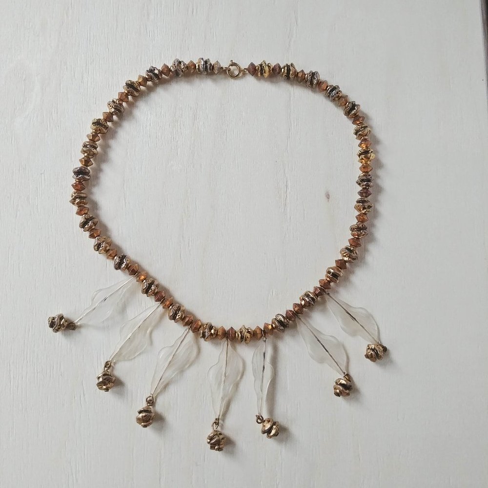 ►Free With Another Bundle ◄ 70s Vintage Leaf Dangle Necklace